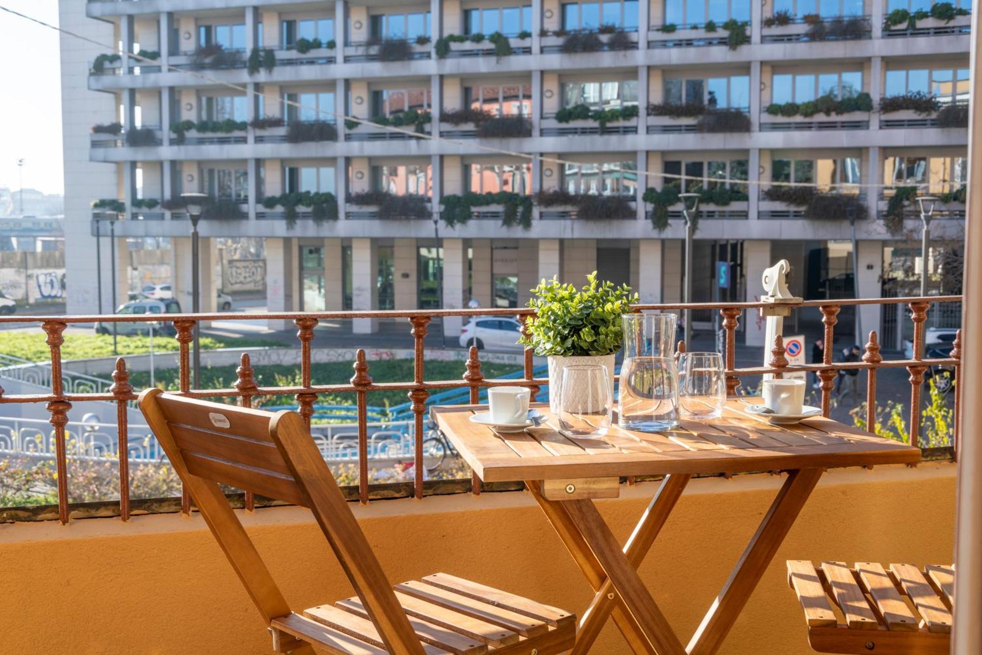 Maloja, 10 - Casa Maloja - Ampio Appartamento Milan Luaran gambar