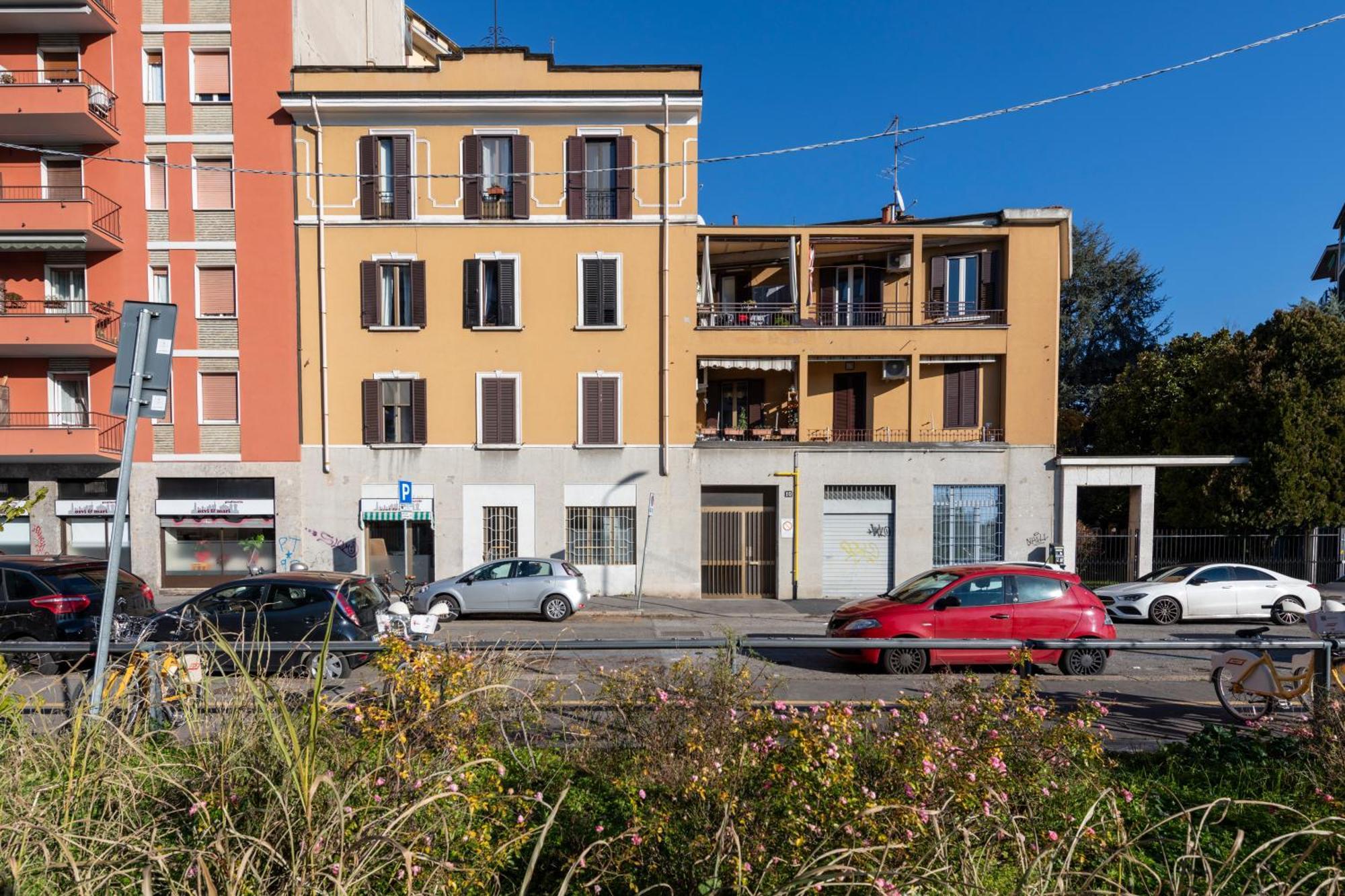 Maloja, 10 - Casa Maloja - Ampio Appartamento Milan Luaran gambar